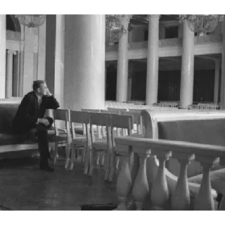 Sticker D-Es-C-H  @classicalmusiczhiz - 2