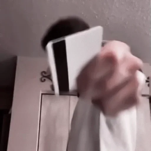 𝐃𝐀𝐈𝐌𝐎𝐍𝐋𝐘 𝐒𝐓𝐈𝐂𝐊𝐒 :: @fStikBot - person