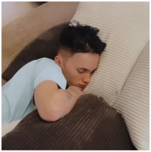 Человек мальчик человеческое лицо