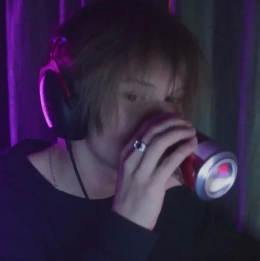 Человек человеческое лицо наушники