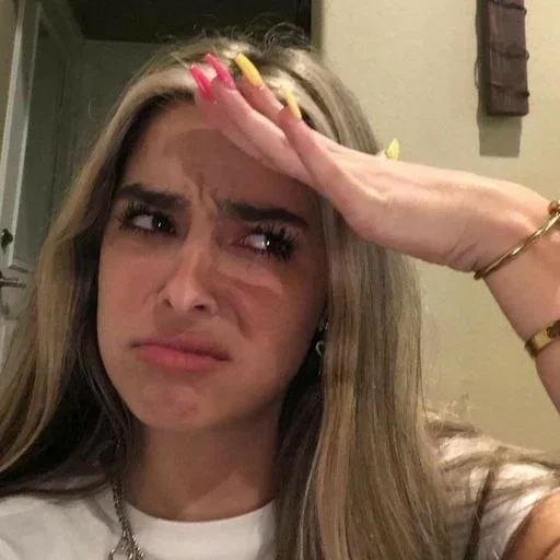 Человек человеческое лицо модный аксессуар