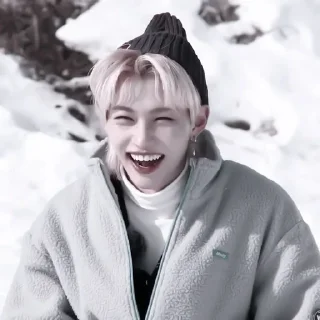 Человек человеческое лицо улыбаться