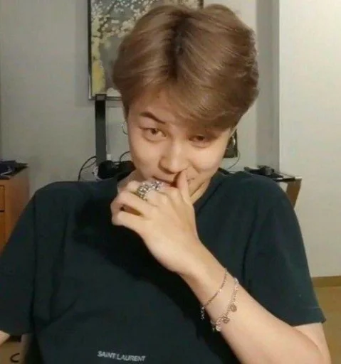 Стикер Kpop - 7