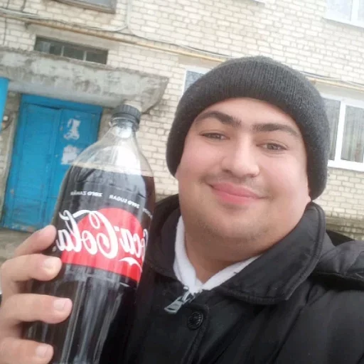 Человек безалкогольный напиток напиток