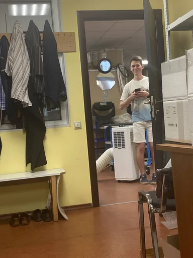 Sticker Olegarmhui - 2