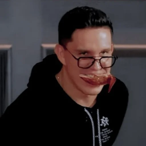 Стикер Dmmitryyy - 1