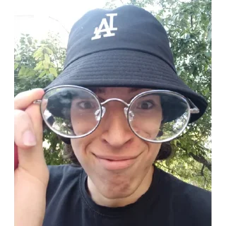 Стикер Dolboeb | @m1khailbr_stickerbot - 3