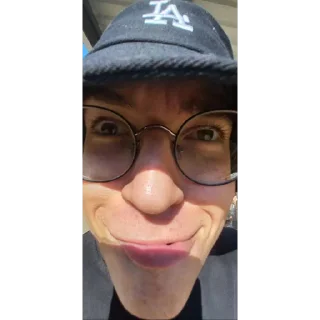 Стикер Dolboeb | @m1khailbr_stickerbot - 4