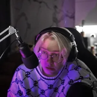 Sticker Draketwich🖕🏿 - 0