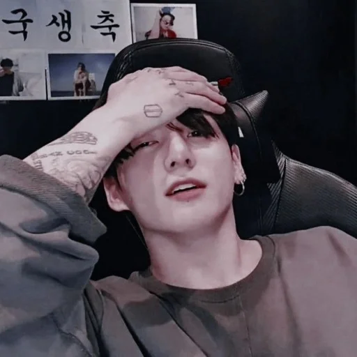 𝙠𝙤𝙤𝙠𝙞 @Wwjiminv :: @fStikBot - Человек