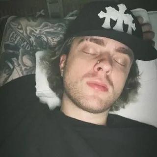 Стикер егор крид 
@mazeskk - 10