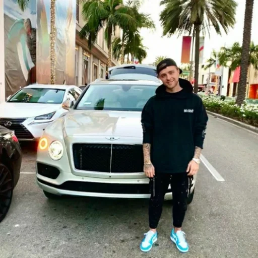 транспортное средство наземный автомобиль одежда