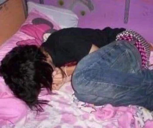 Emo🖤oт @miakaj1 - 