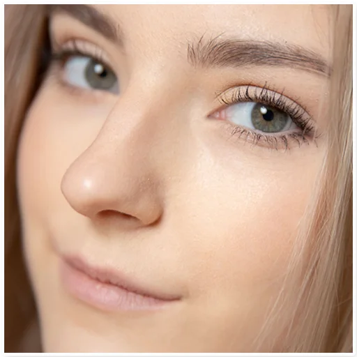 Eva Elfie (@goodsticks - автор) - человеческое лицо