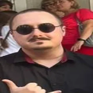 Стикер Миха Олегович|@EmojiRuBot - 2