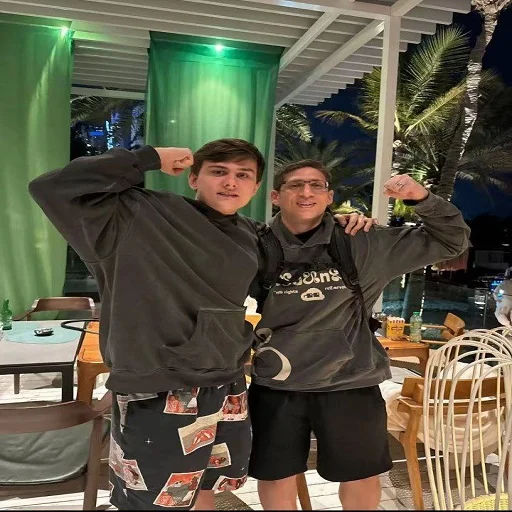 Стикер FFFdlflfdl - 1