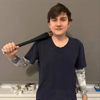 Стикер ILTW - 11