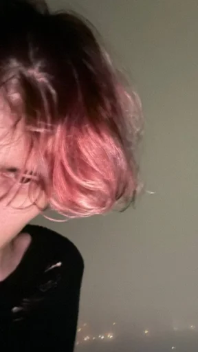 Человек одежда стена