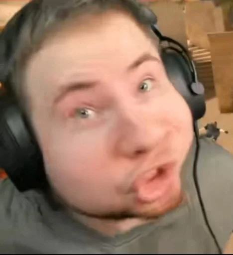 FeisRaxedFroe :: @fStikBot - person