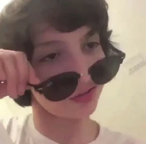 Finn Wolfhard @FinnWolfhard_official - Человек