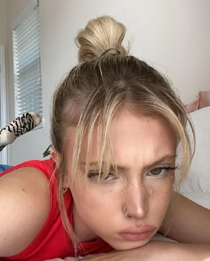 rileyok :: @fStikBot - person