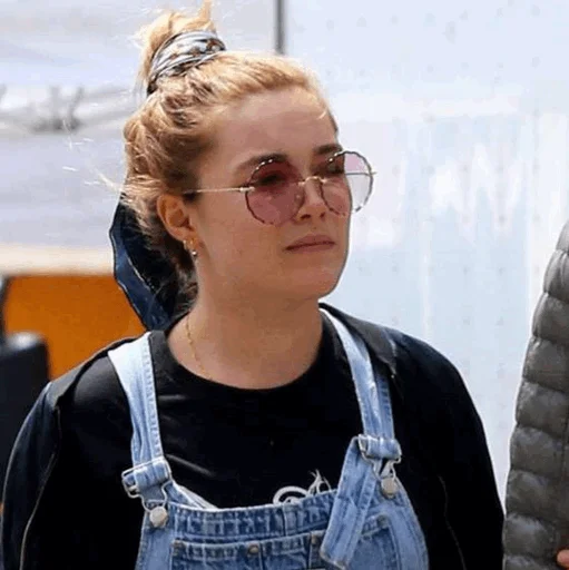 Florence Pugh¹ • @ArtXFemale - 