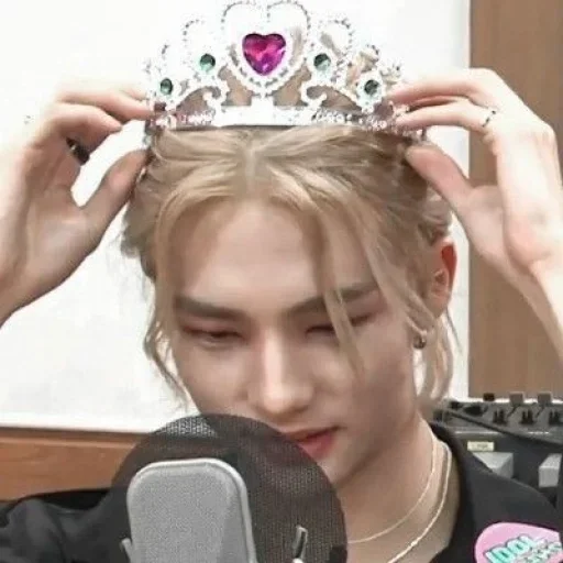 person fashion accessory clothing