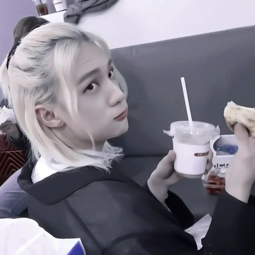 Человек человеческое лицо одежда