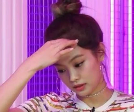 Человек комнатный причёска