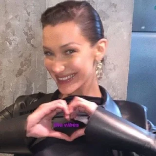 Стикер gossip girl - 2