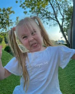 Стикер 𝓑𝔂 : @GOGOOL_GIF 🦋💙 - 10