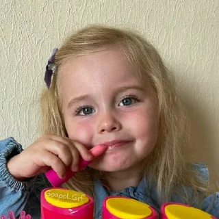 Стикер 𝓑𝔂 : @GOGOOL_GIF 🦋💙 - 9