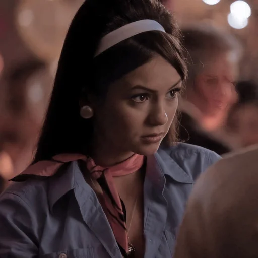 Стикер Елена Гилбер (𝐦𝐮𝐥𝐭⚡️) :: @fStikBot - 1