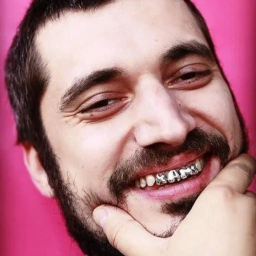 Стикер Паша техник - 9