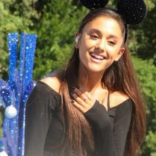 Sticker GrawndeAriana - 1