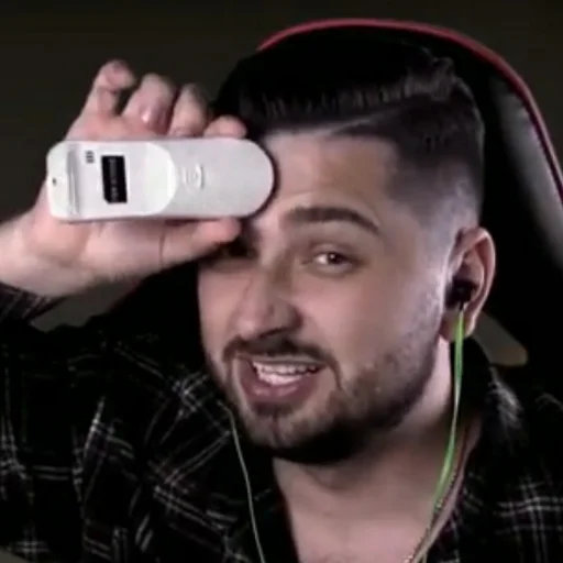 Стикер HARD PLAY - 0