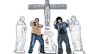 статуя одежда символ