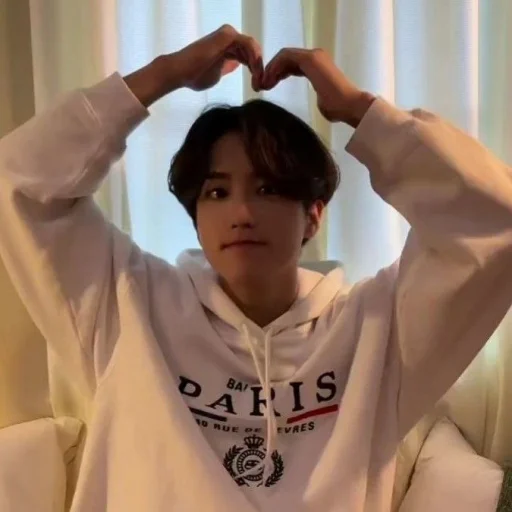 °•𝐇𝐚𝐧 𝐉𝐢𝐬𝐮𝐧𝐠🐿•° 𝐛𝐲 @ann_novaaa - 