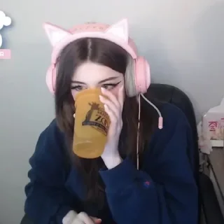 Sticker Hannah | @StickerHive - 0