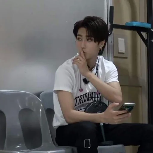 Человек одежда комнатный