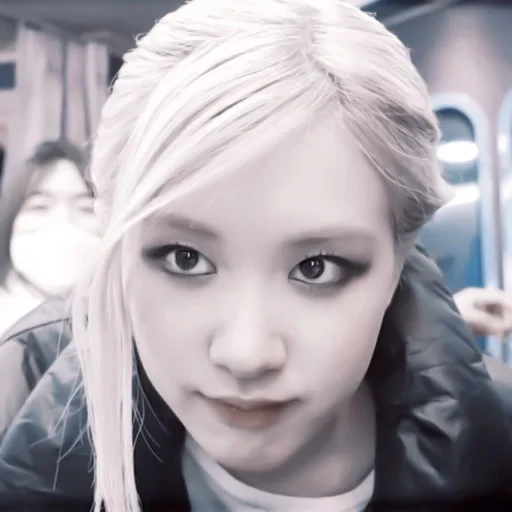 rosé @fairywizards :: @fStikBot - человеческое лицо