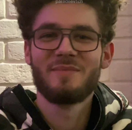 ХАЗЯЕВА НА ДВИЖЕНИЯХ🩸 :: @fStikBot - 