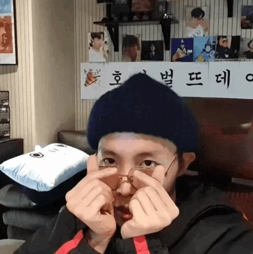 𝗝-𝗵𝗼𝗽𝗲 | @PieceOfSpace - 