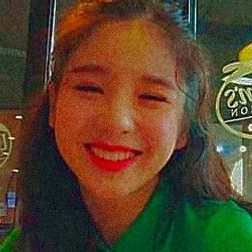 Стикер [✨]Heejin @fancamstanf :: @fStikBot - 8