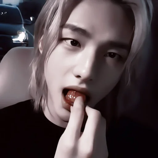 Стикер Hyunjin @help_ice_prince - 2