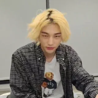 Стикер Хенииииииииии - 3