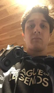 Sticker Миша, ты зачем скамейку поломал? Ай-яй-яй! - 2