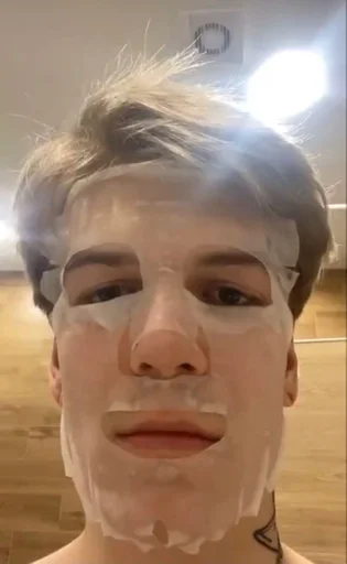 Стикер стики от виктора сникерса. :: @fStikBot - 2