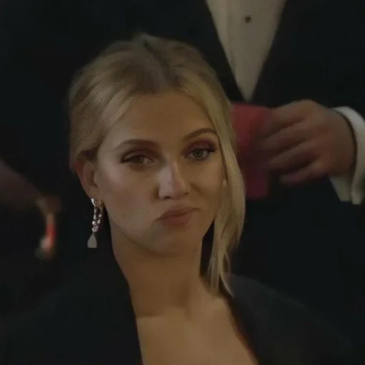 Человек человеческое лицо дама