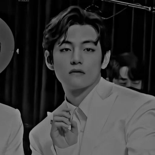 ❍⊷ステッカー𝐊𝐓𝐇─• - 